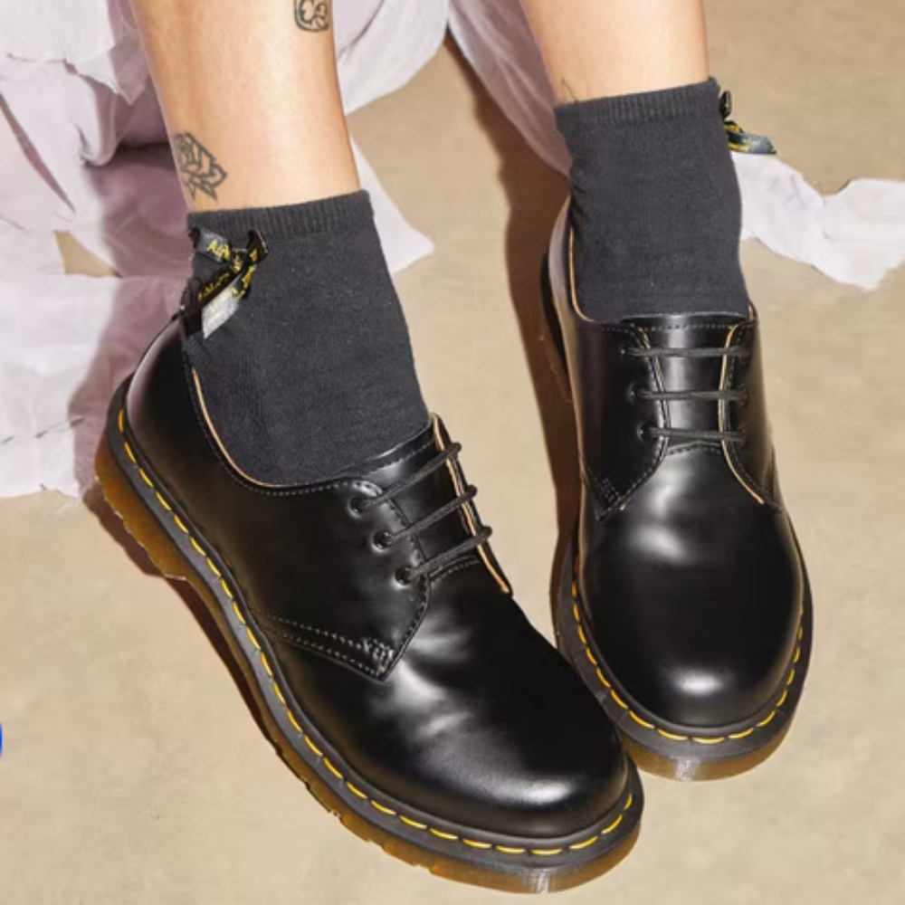Dr. Martins Women’s 1481 Oxfords